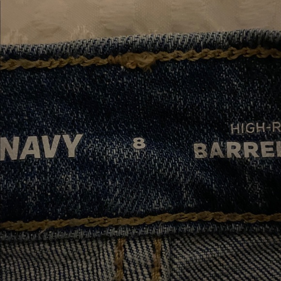 Old Navy High Rise Barrel Leg Jeans - Picture 7 of 12